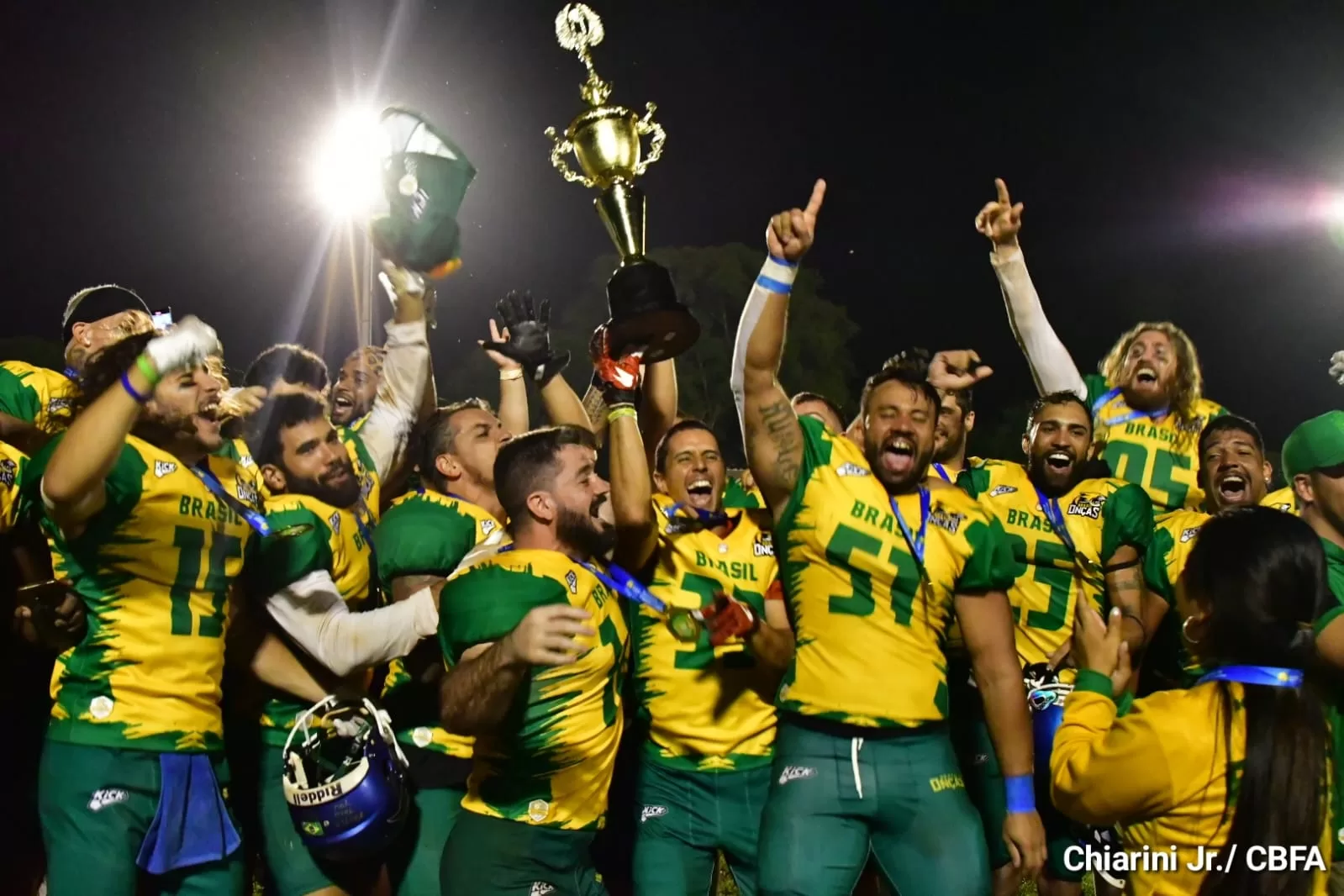 The Playoffs » Brasil Onças dá novo show e vence Sul-Americano de futebol  americano